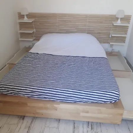Appartement 2 Pieces, Terrasse, Acces Plage Direct Διαμέρισμα *